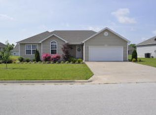 730 E Laird, Bolivar, MO 65613