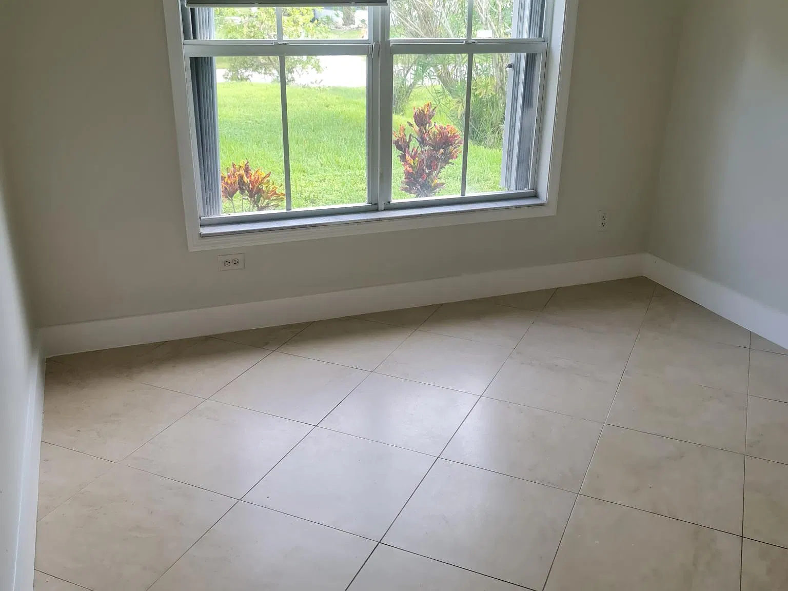 4 bed, 2297 sqft, $3,000 — Photo 4