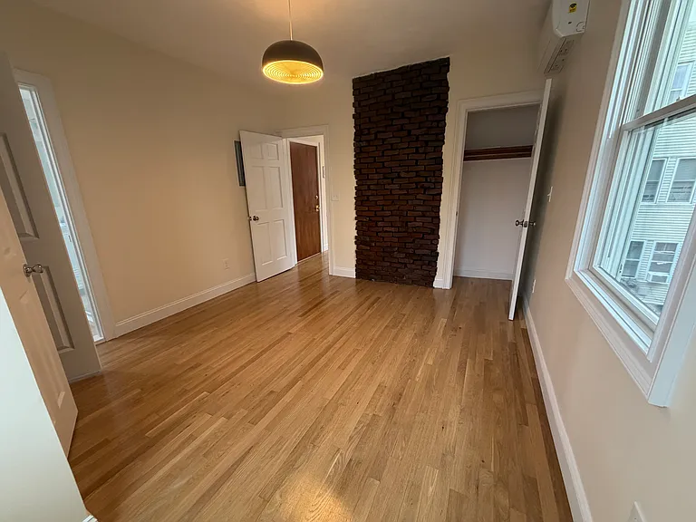 26 Brooks St #2 — Photo 11