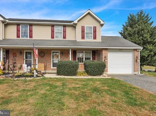 1028 Weisstown Rd, Boyertown, PA 19512