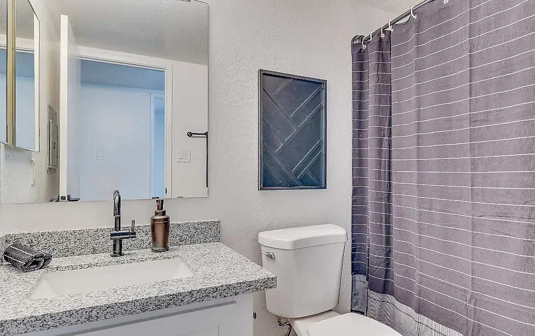 Galleria Apartments — Photo 4