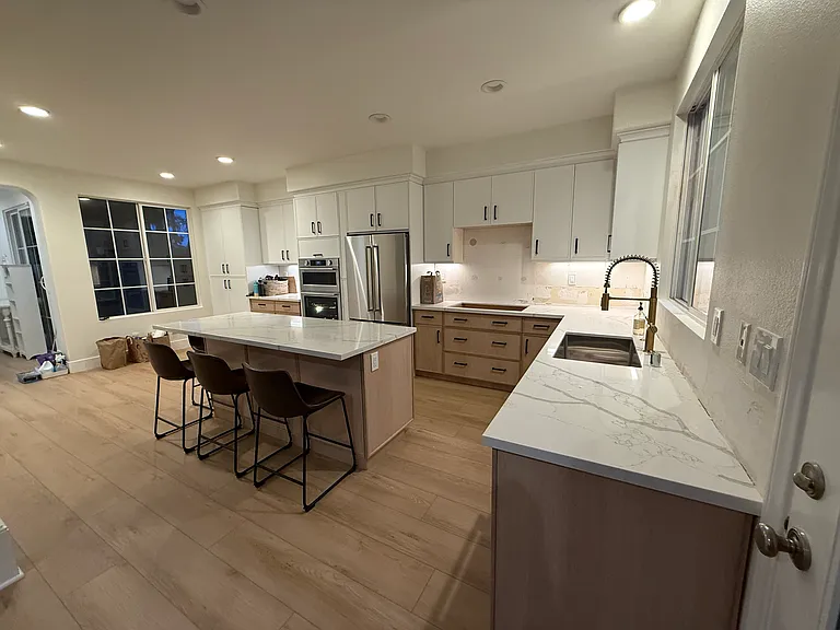 631 Seaward Ave — Photo 5