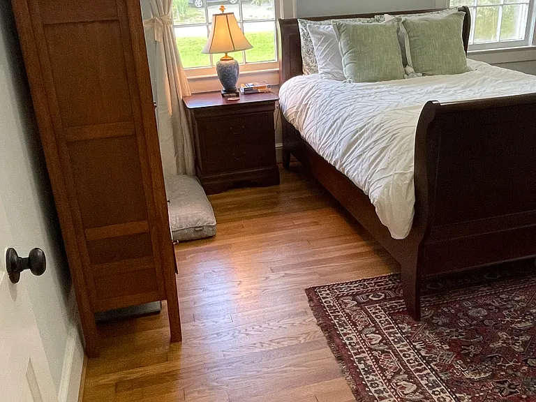 107 W Poplar Ave — Photo 8
