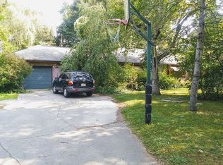 1314 Hemmeter Rd, Saginaw, MI 48638