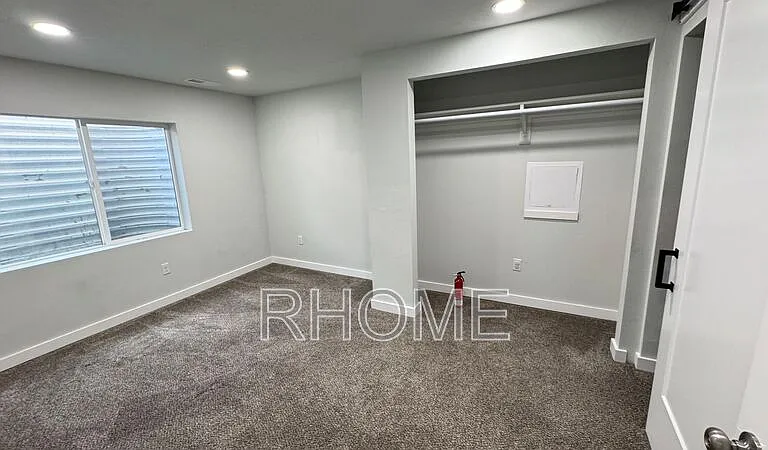 164 N 450 W — Photo 18