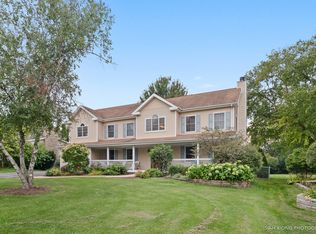 1N412 Goodrich Ave, Glen Ellyn, IL 60137