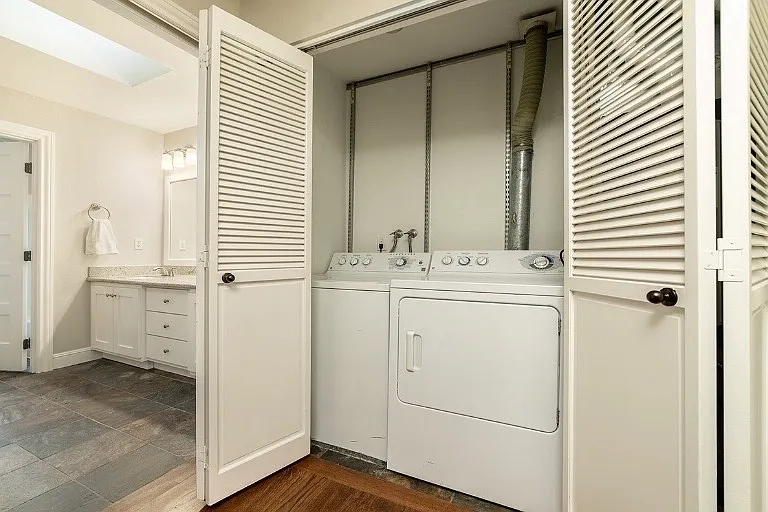 1449 SW Montgomery St #2 — Photo 4