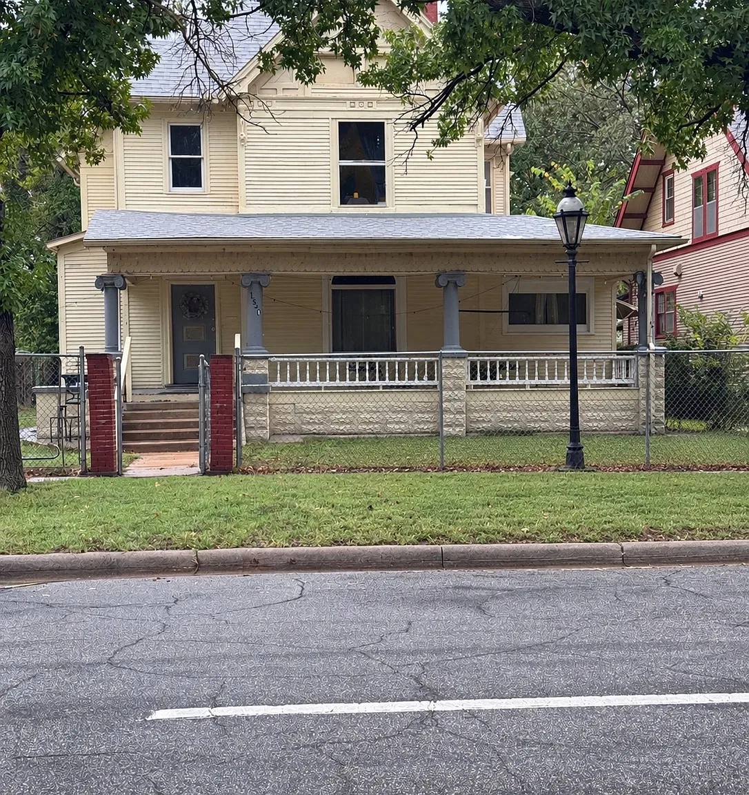 7 bed, 3212 sqft, $600 — Photo 1