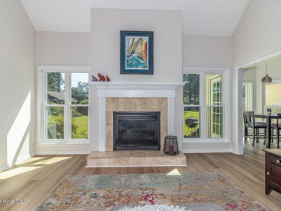 5th image of 1349 Shadow Oak Drive