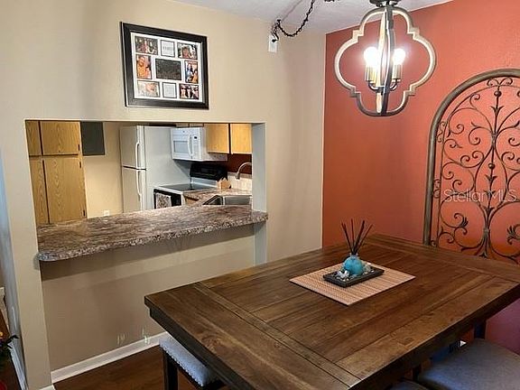 4th image of 1398 Shady Pine Way APT A2