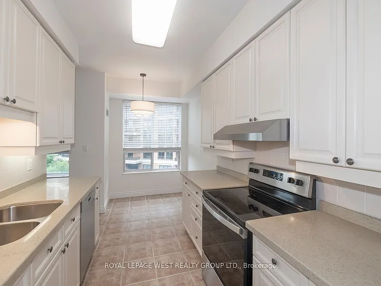 1 Lomond Dr #708 — Photo 10