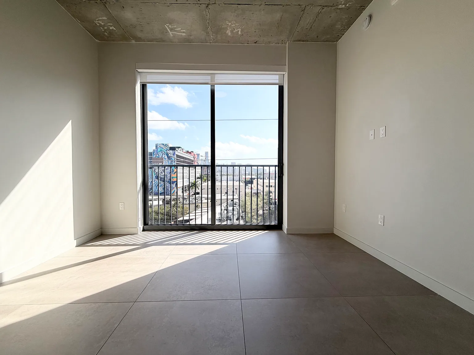 1 bed, 648 sqft, $2,300 — Photo 4