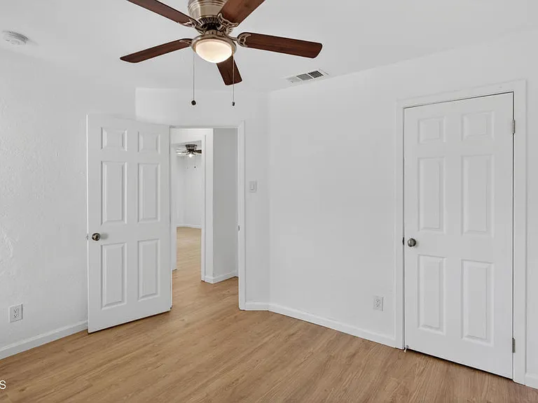 3307 Belden St — Photo 17
