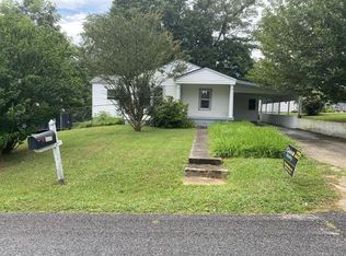 305 Oakdale Rd, Brevard, NC 28712