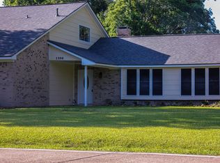 1306 W Stroker Rd, Crosby, TX 77532