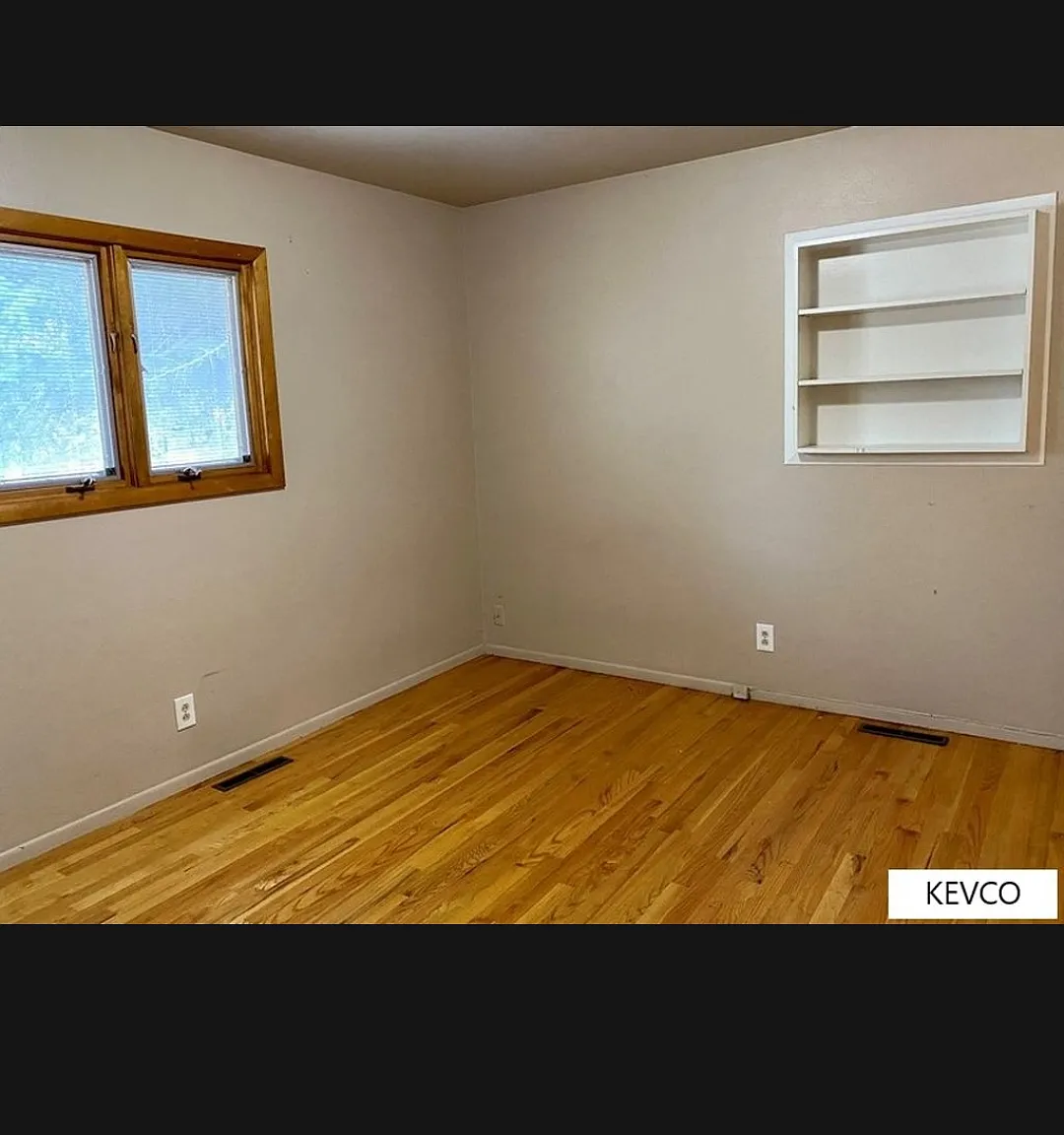 4 bed, $2,700 — Photo 4