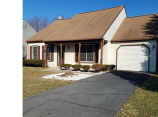 5 Rayborn Ct, Newark, DE 19702