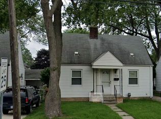 5036 Howe Rd, Wayne, MI 48184