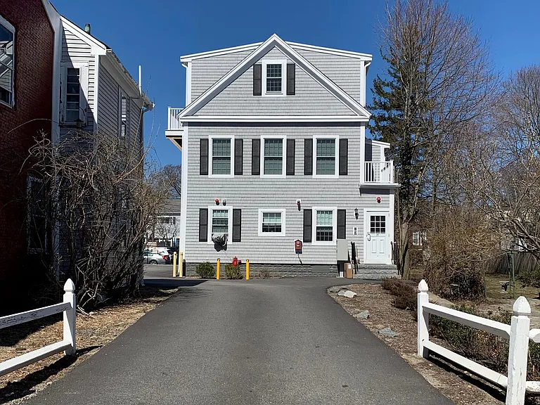 20 Leyden St #1 — Photo 1