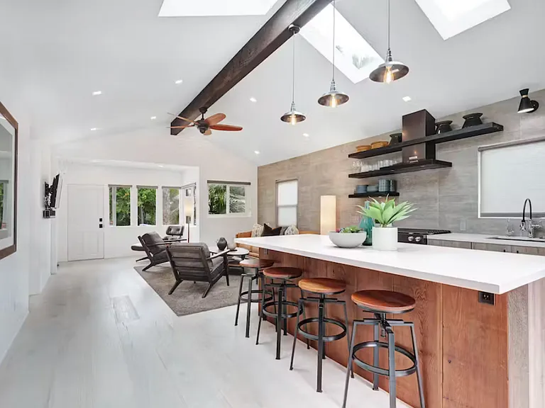 5080 Long Branch Ave — Photo 10