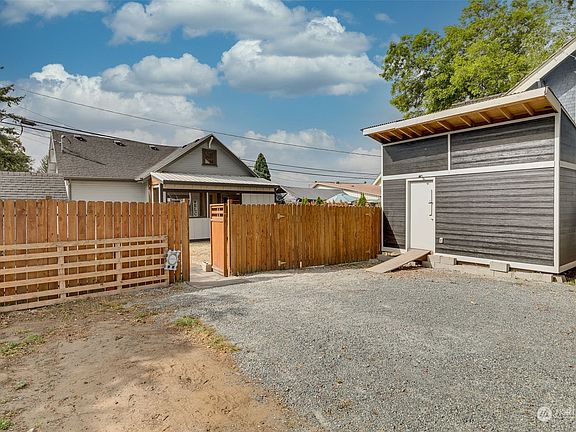 4th image of 1708 2nd Street