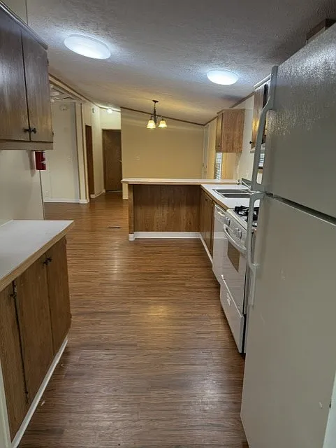 3 bed, 1248 sqft, $1,575 — Photo 3