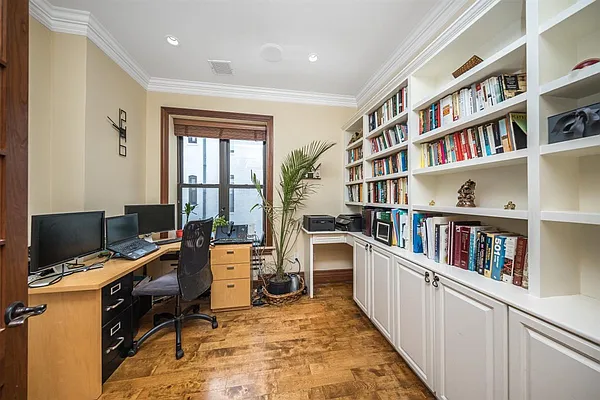 Sold by NestApple, Inc. | media 26