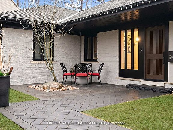 2nd image of 140 Sandringham Dr