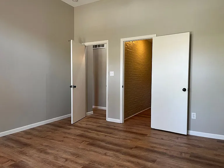2405 Menard St #1 — Photo 7