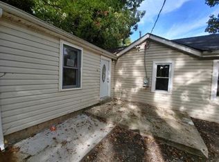 930 Burns St SE, Washington, DC 20019