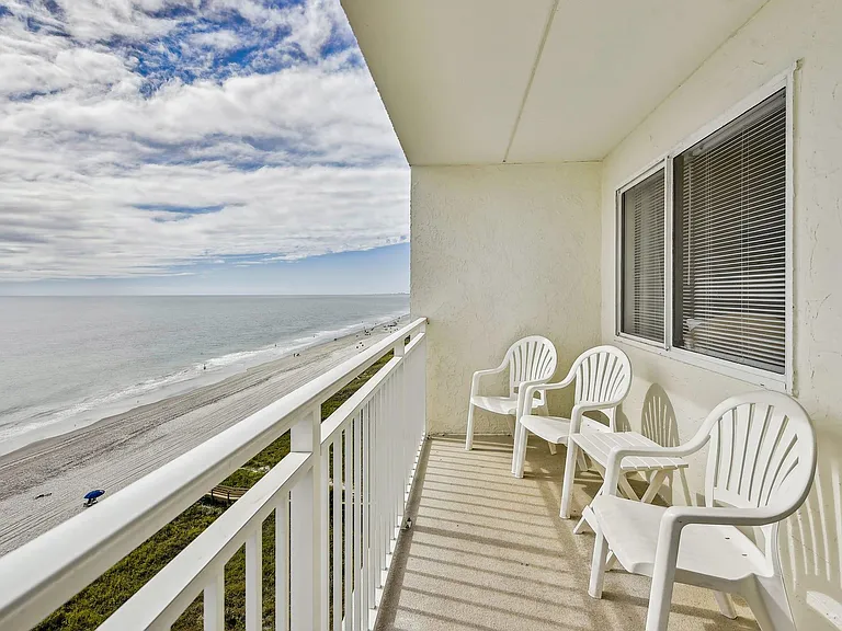 1709 S Ocean Blvd — Photo 15