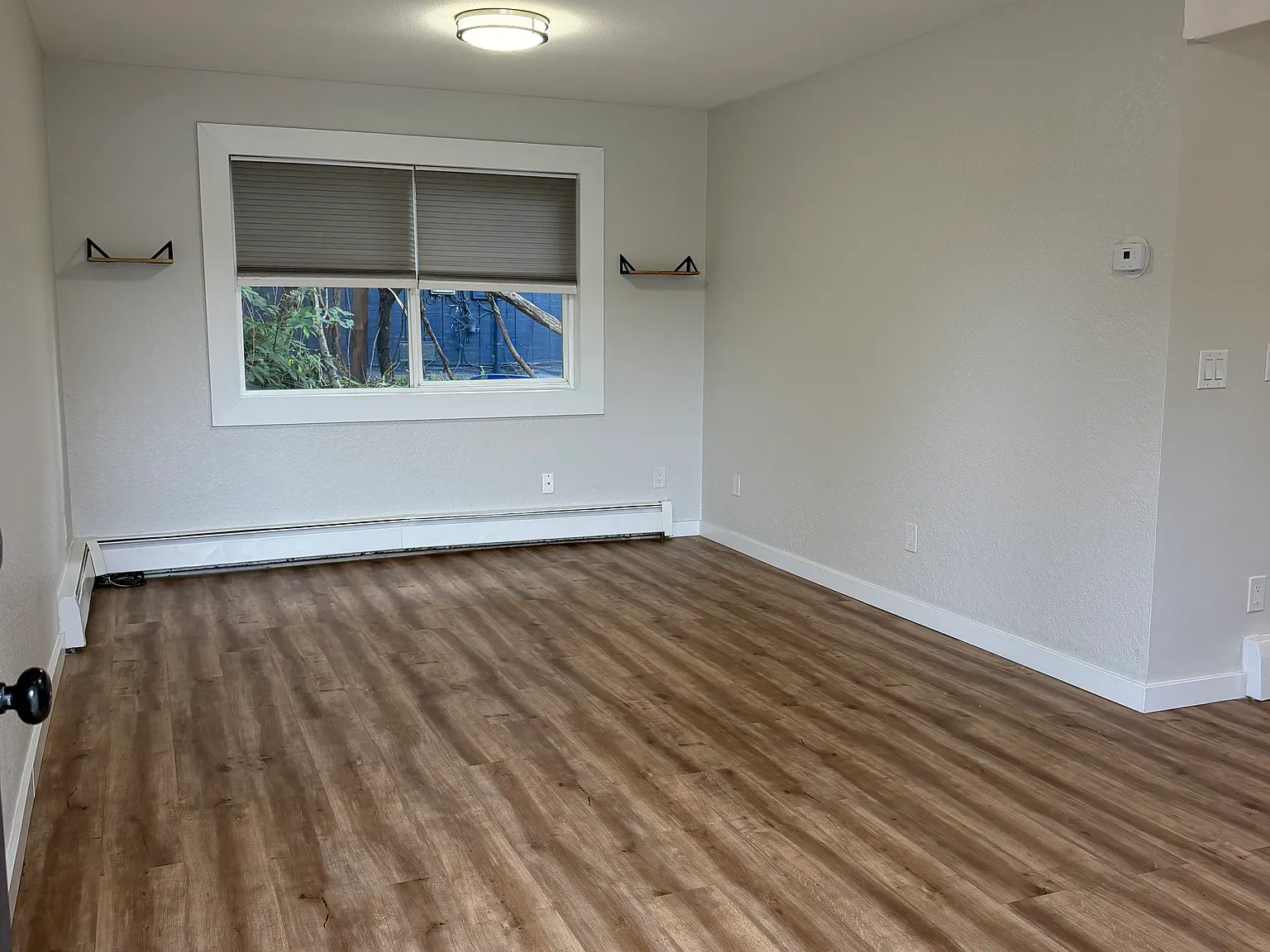 2 bed, 700 sqft, $1,800 — Photo 3