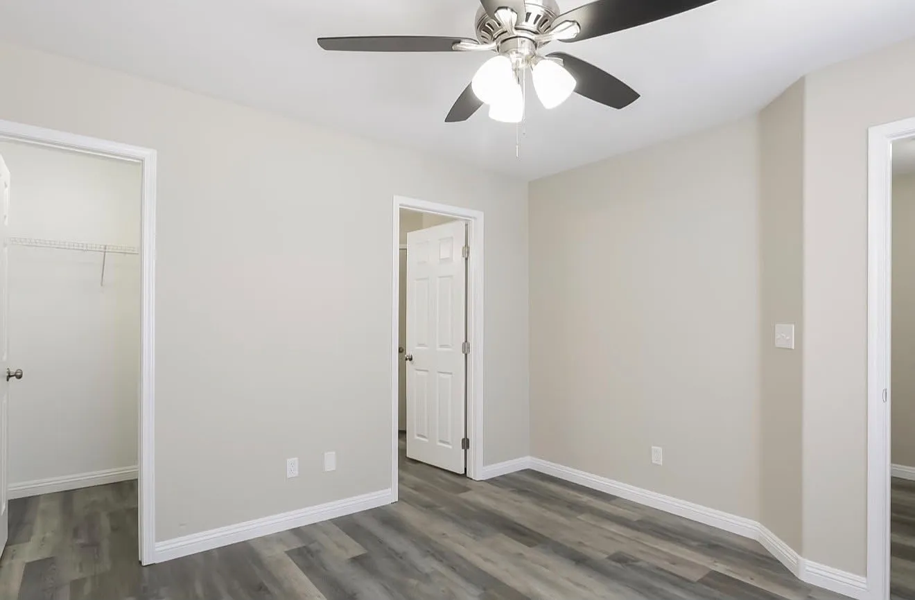 3 bed, 2.5 bath, 1540 sqft, $1,900 — Photo 4