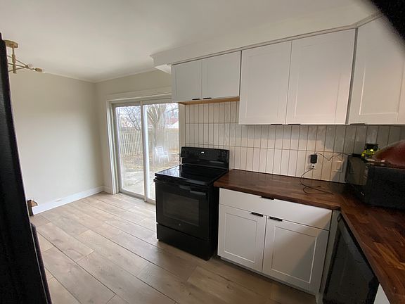 3rd image of 14021 Kingston Ave