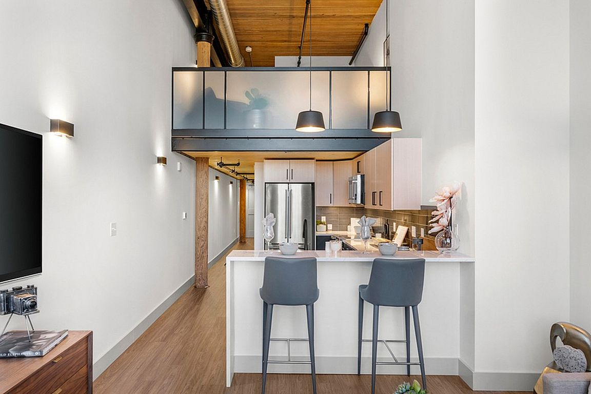 Open Concept, Bright Living Spaces