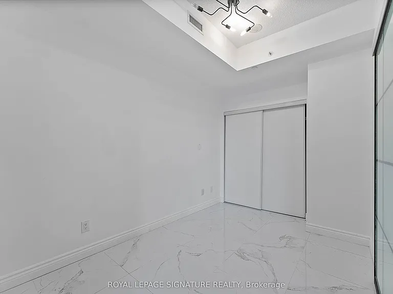 51 E Liberty St #517 — Photo 9