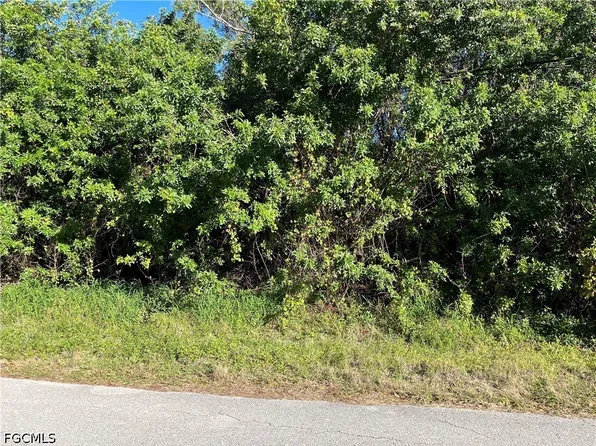 2603 E 7th St, Lehigh Acres, FL 33936