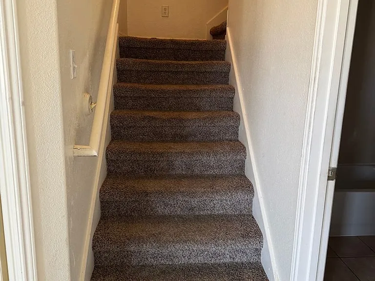 2926 Meadowglen Crst — Photo 10