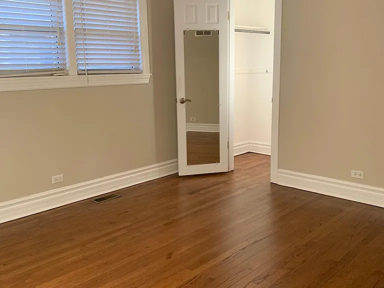 8305 E Prairie Rd — Photo 9