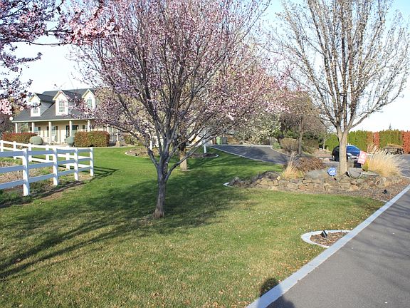 5th image of 3102 Clark Ct
