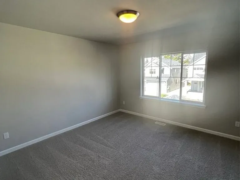 3808 181st St E — Photo 16