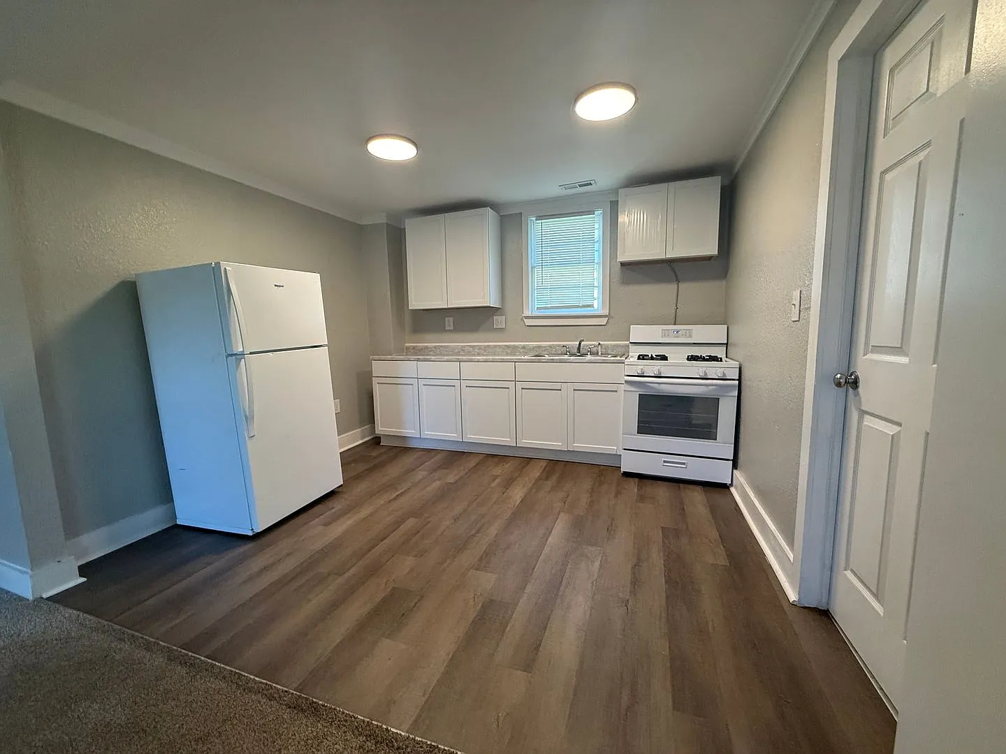 For Rent: 2918 S Jefferson St. Fully Renovated Spacious 3 Bedroom 1.5 Bath Home! — Photo 4