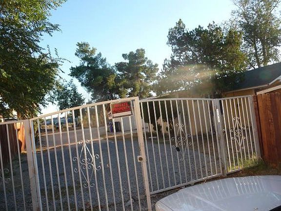 3rd image of 11937 Chamberlaine Ave