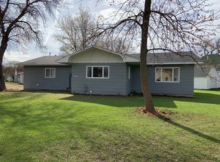 301 E 4th Ave, Bryant, SD 57221