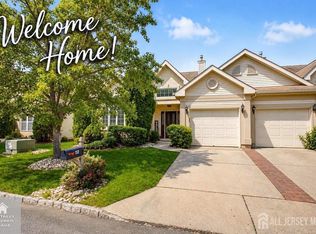 17 Umberland Pl, Monroe Township, NJ 08831