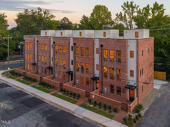 2nd image of 1701 W Club Blvd