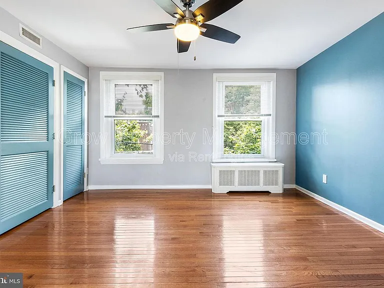 755 S 10th St — Photo 15
