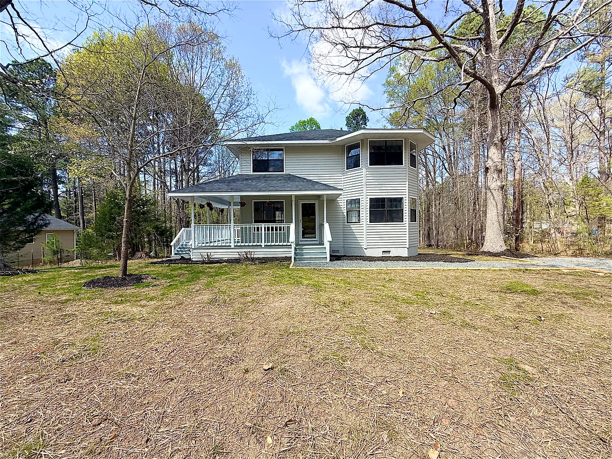 Building Photo - 603 Locust Rd
