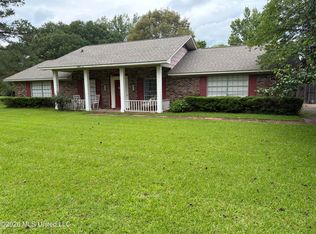 23 Nelson Cir, Jackson, MS 39212