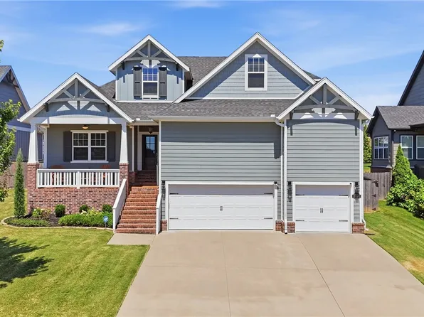1006 Charing Cross, Cave Springs, AR 72718